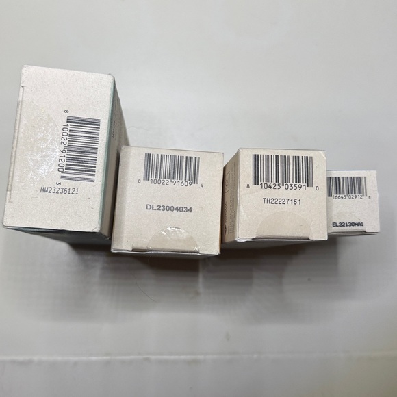 Honest Beauty 4-Piece Skincare Set - Picture 6 of 6